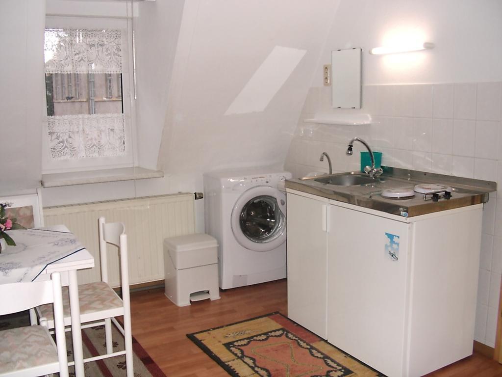 Karin'S Behagliche Ferienwohnung Benshausen Room photo