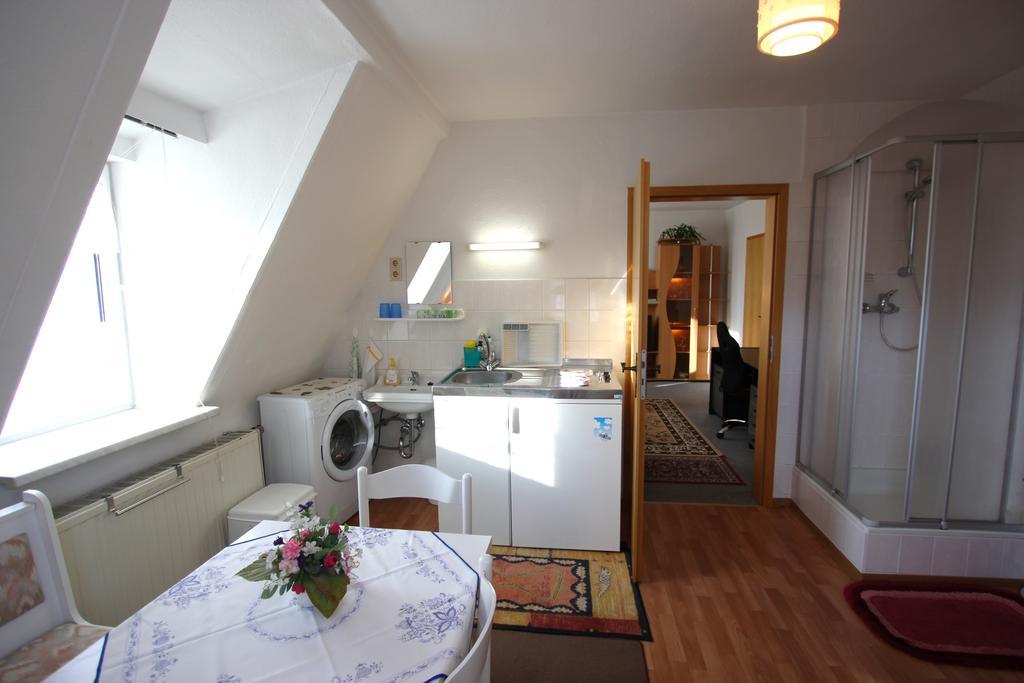 Karin'S Behagliche Ferienwohnung Benshausen Exterior photo